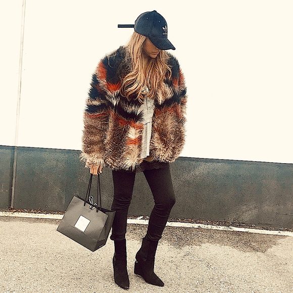 FREEPEOPLE Scarlet Faux Fur Jacket - Picture 4 of 10